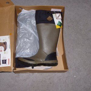 MUCK BOOT COMPANY Unisex Forager Tall Black/Tan Boot (FOR-901-BRN)
